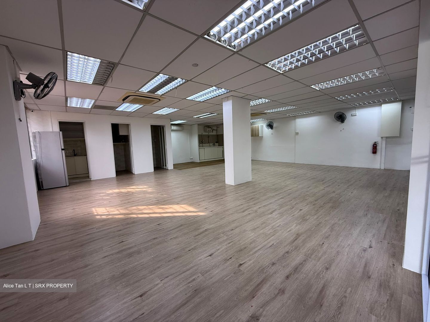 Cashew Park Condominium (D23), Retail #605879341